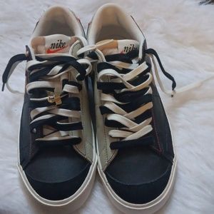 Nike Blazer Low 77